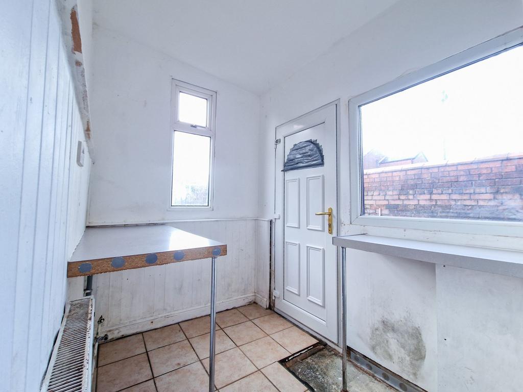 Utility Room / Rear Porch