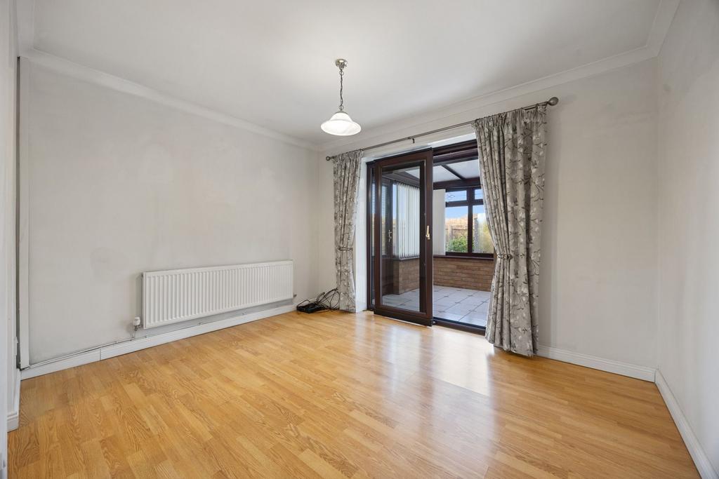 Dining Room (previously a bedroom)