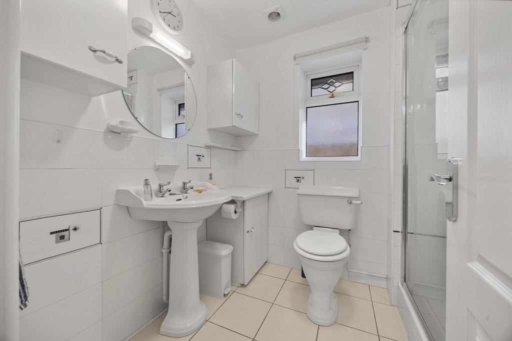 Shower Room (Main Bathroom)