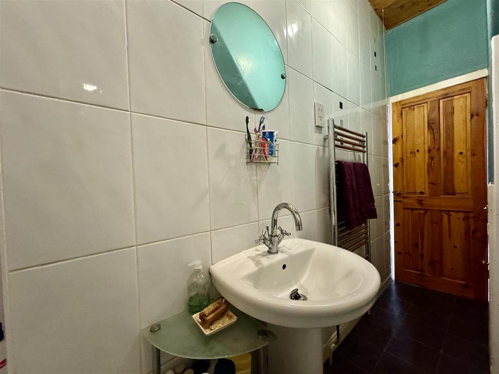 Family bathroom