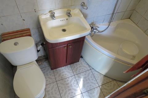 1 bedroom flat to rent, Norwood Gardens, Southall UB2