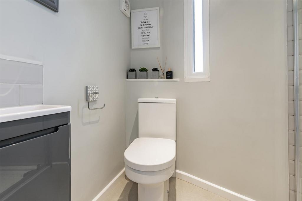 Cloakroom/Shower Room