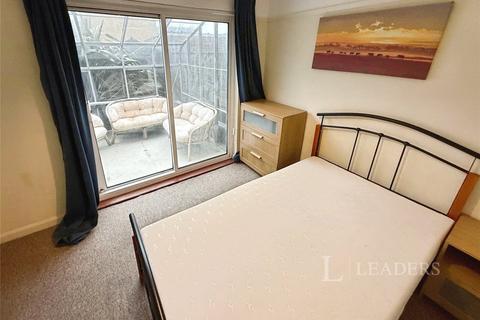 undefined, 43 Hornet Close, PO15