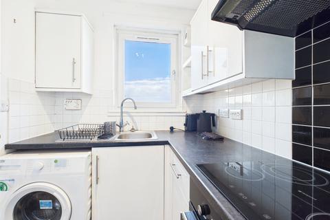 2 bedroom apartment to rent, Easter Road, Leith, Edinburgh, EH6