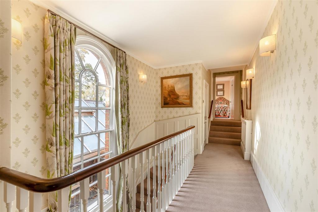 8669303-interior23.jpg