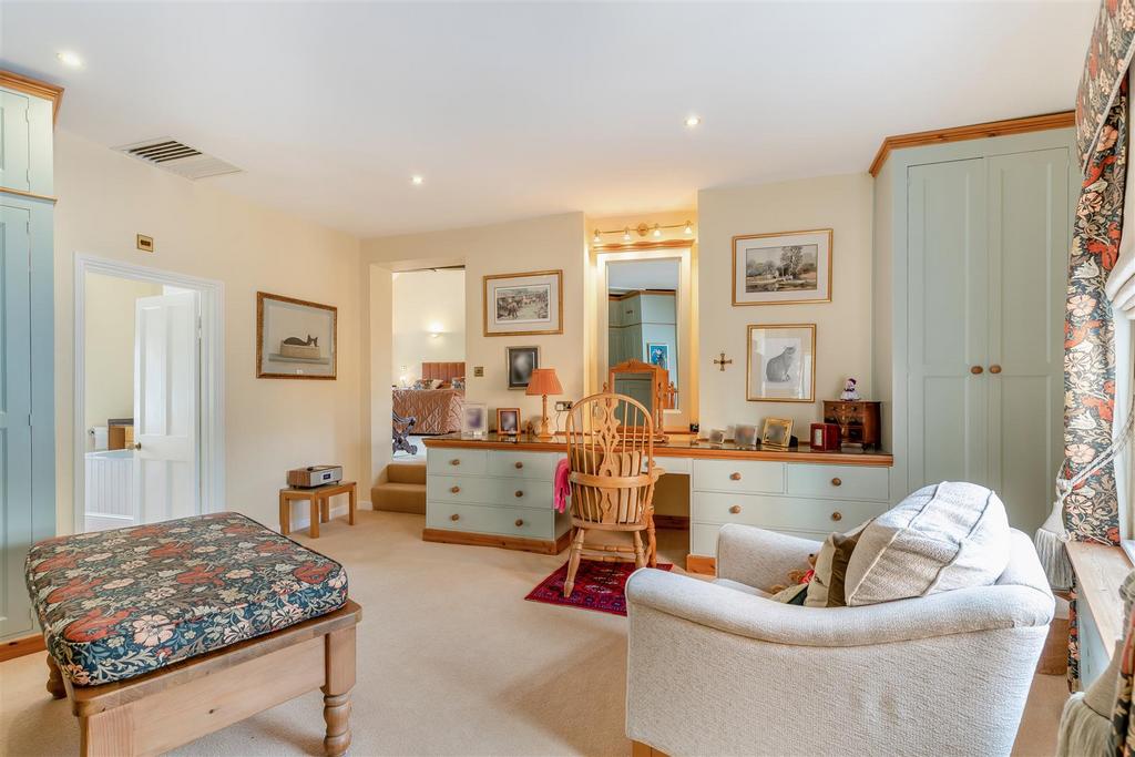 8669303-interior18.jpg