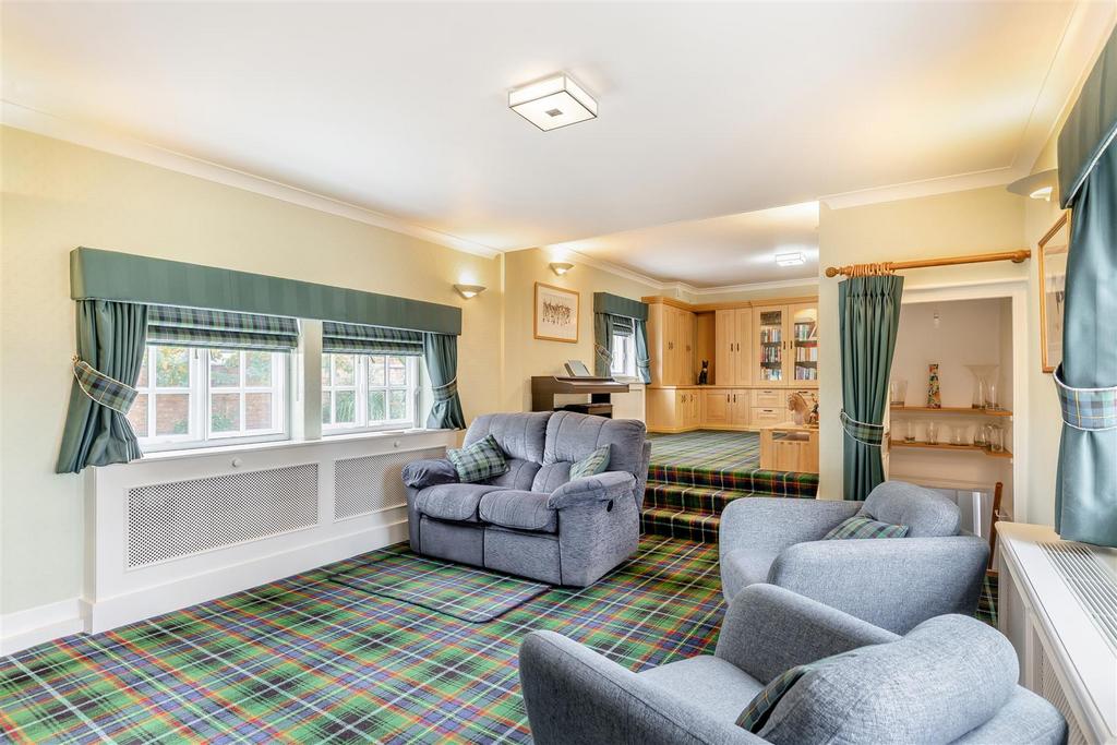 8669303-interior14.jpg