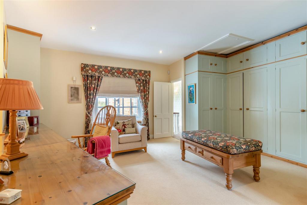 8669303-interior20.jpg