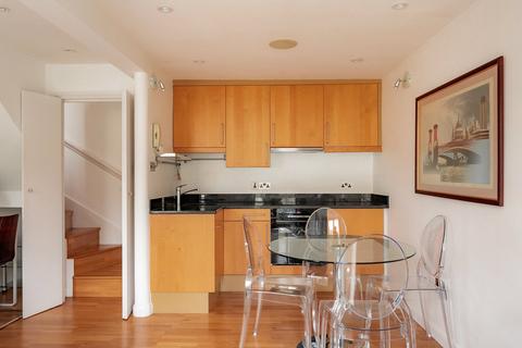 2 bedroom mews for sale, Royal Crescent Mews, Holland Park, London, W11
