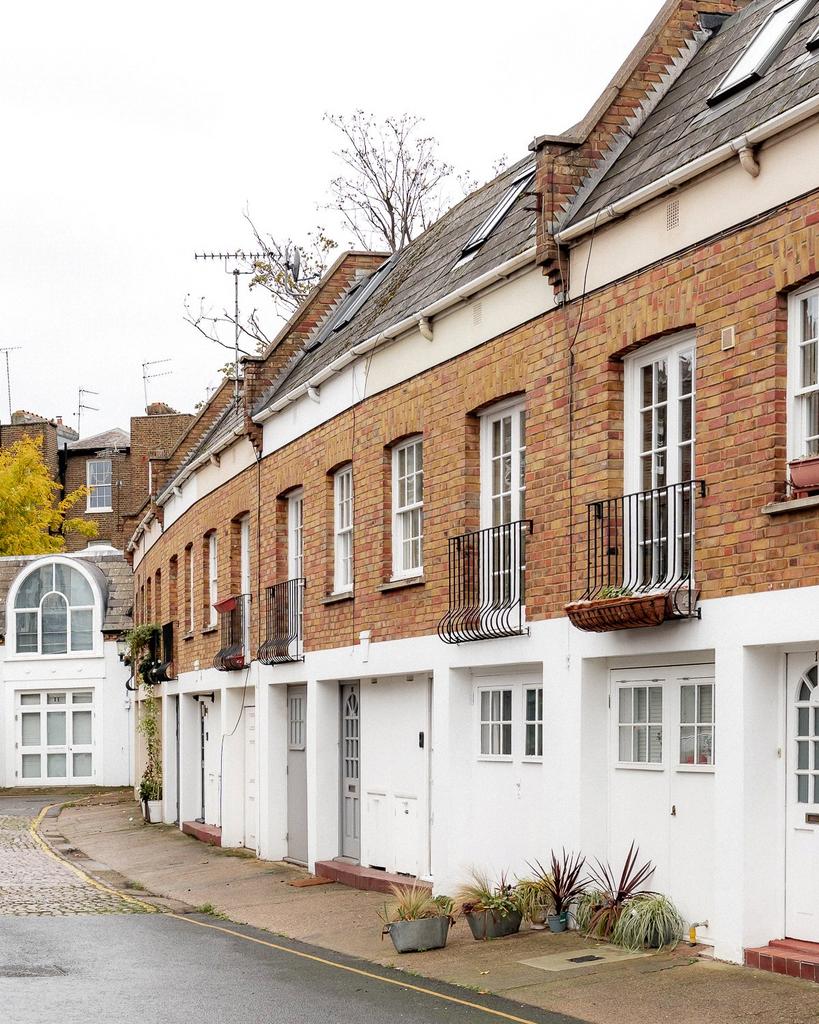 Royal Crescent Mews
