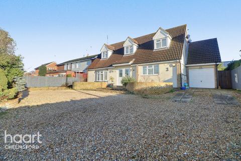 5 bedroom detached house for sale, Robjohns Road, Chelmsford