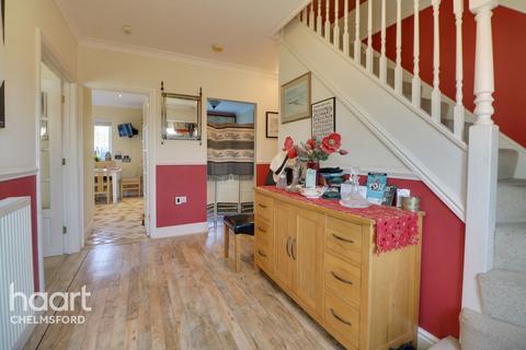 5 bedroom detached house for sale, Robjohns Road, Chelmsford