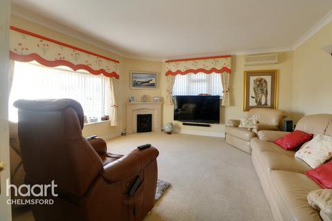5 bedroom detached house for sale, Robjohns Road, Chelmsford