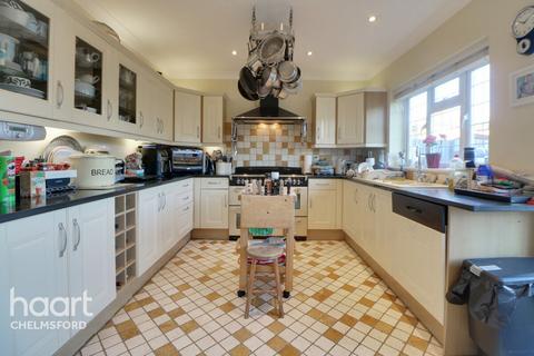 5 bedroom detached house for sale, Robjohns Road, Chelmsford