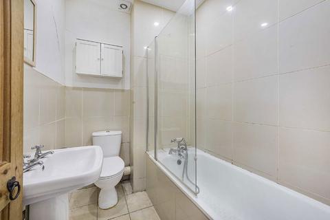 1 bedroom flat to rent, Putney Bridge Road, London SW15
