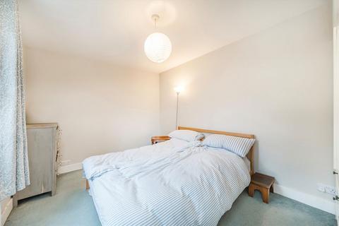 1 bedroom flat to rent, Putney Bridge Road, London SW15