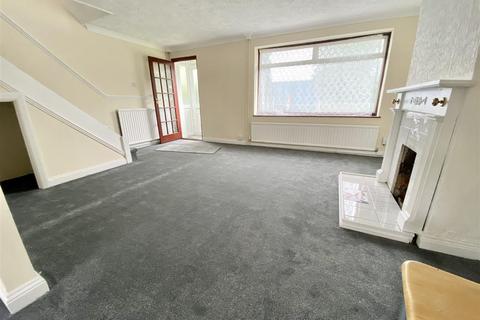 3 bedroom semi-detached house to rent, Toddington Road, Luton