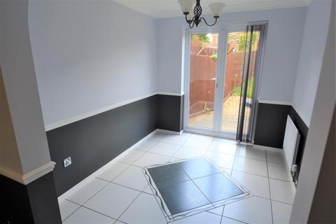 3 bedroom detached house to rent, Harwood Drive, Kettering NN16