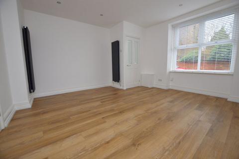 3 bedroom terraced house to rent, Mort Street, Wigan, Lancashire