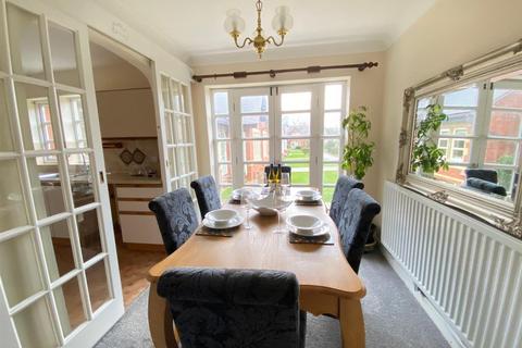 2 bedroom retirement property for sale, Pyndar Court, Newland, Malvern
