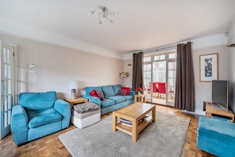 4 bedroom detached house for sale, Daneswood Close, Weybridge, Surrey, KT13