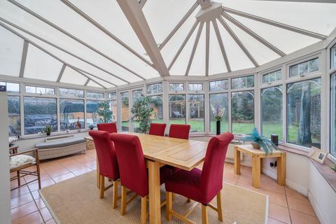 4 bedroom detached house for sale, Daneswood Close, Weybridge, Surrey, KT13