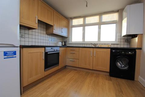 1 bedroom apartment to rent, Fords Grove, London N21