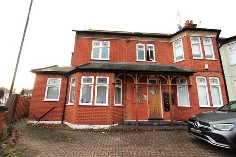 1 bedroom apartment to rent, Fords Grove, London N21
