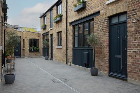 undefined, Brixtow Mews, SW2