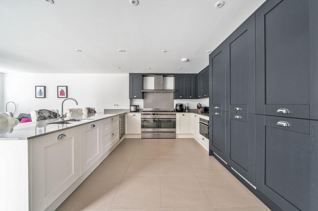 Kitchen / Sitting / Family Room