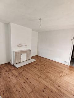2 bedroom semi-detached house to rent, Dorchester Road, Swinton M27