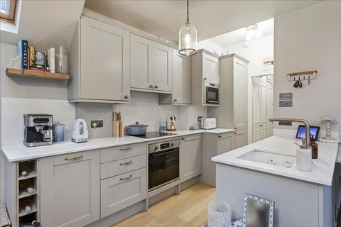 2 bedroom apartment for sale, Musard Road, Hammersmith, London, W6