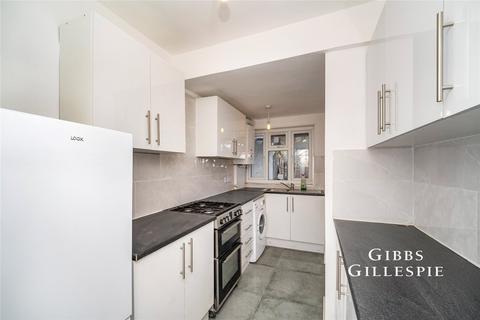 3 bedroom terraced house to rent, Lee Road, Perivale, Greenford, UB6