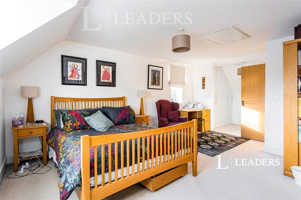 Main Bedroom