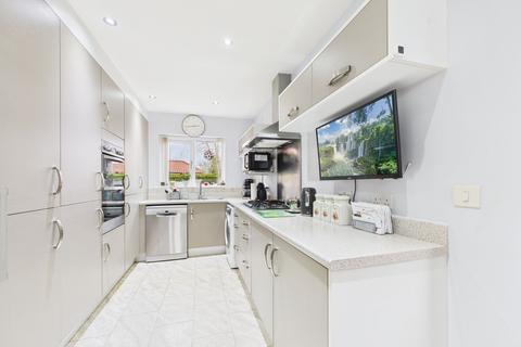 4 bedroom detached house for sale, Farm View, Norton, YO17