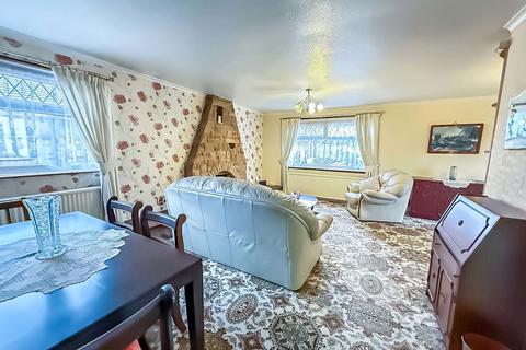 2 bedroom detached bungalow for sale, Church Road, Southport PR9