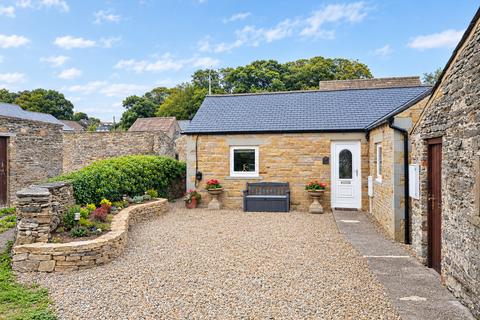 2 bedroom detached bungalow for sale, The Fold, Leyburn