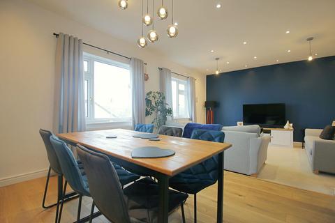 4 bedroom terraced house for sale, Fairmount, Long Lee, Keighley, BD21 4SP