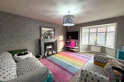 3 bedroom semi-detached house for sale, Ingleby Close, Westhoughton, Bolton