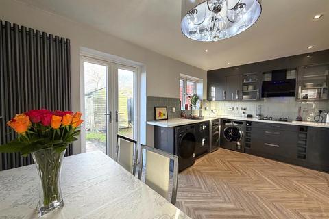 3 bedroom semi-detached house for sale, Ingleby Close, Westhoughton, Bolton