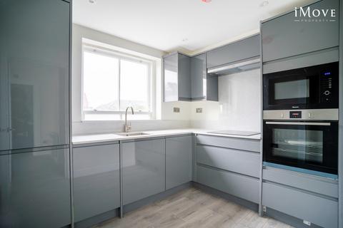 Flat to rent, 57 Westow Hill, London SE19