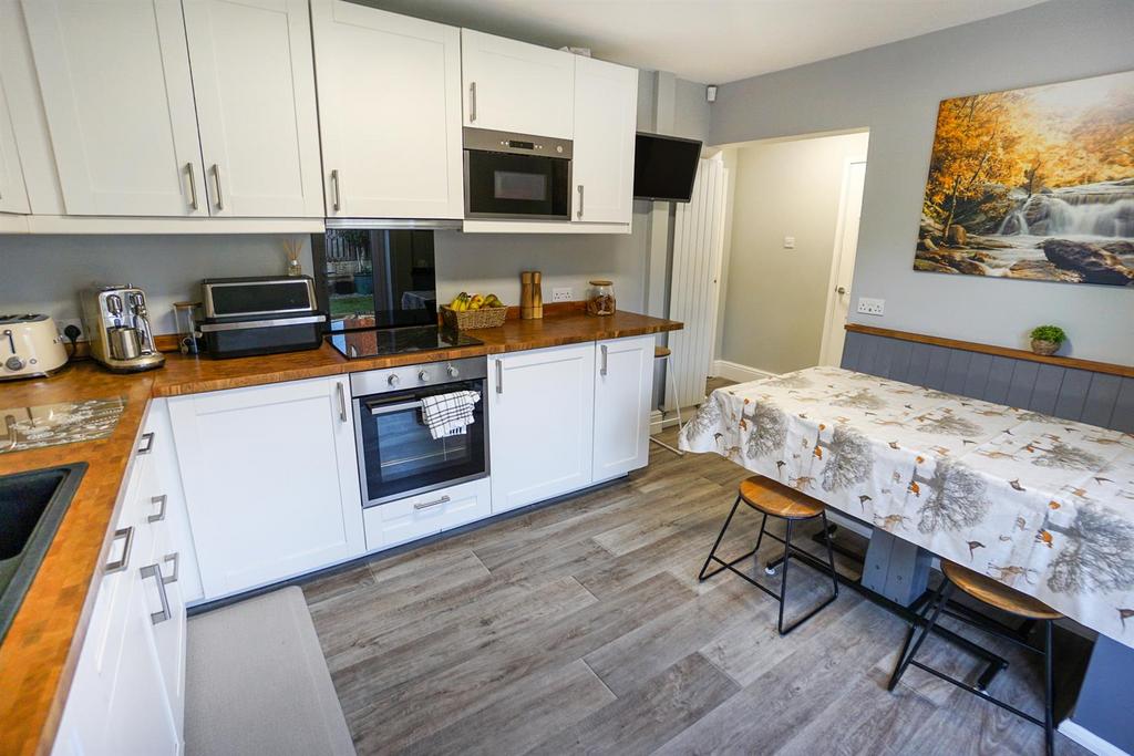 Family Dining Kitchen