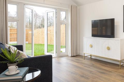 3 bedroom detached house for sale, Wivenhoe Gardens, Wivenhoe, Colchester, CO7