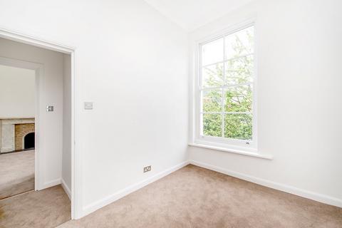 1 bedroom flat to rent, Russell Road, London, W14