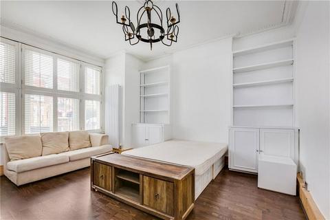 3 bedroom flat to rent, Fulham Palace Road, London SW6