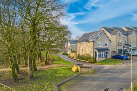 undefined, Black Myres Close, Bradford BD13