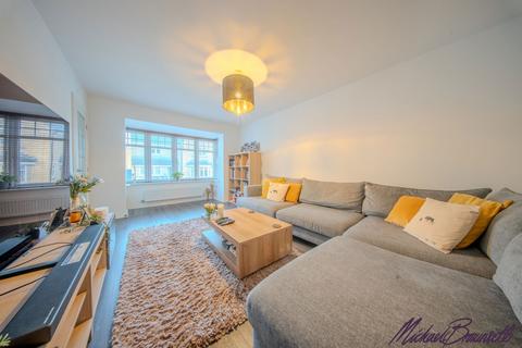 undefined, Black Myres Close, Bradford BD13