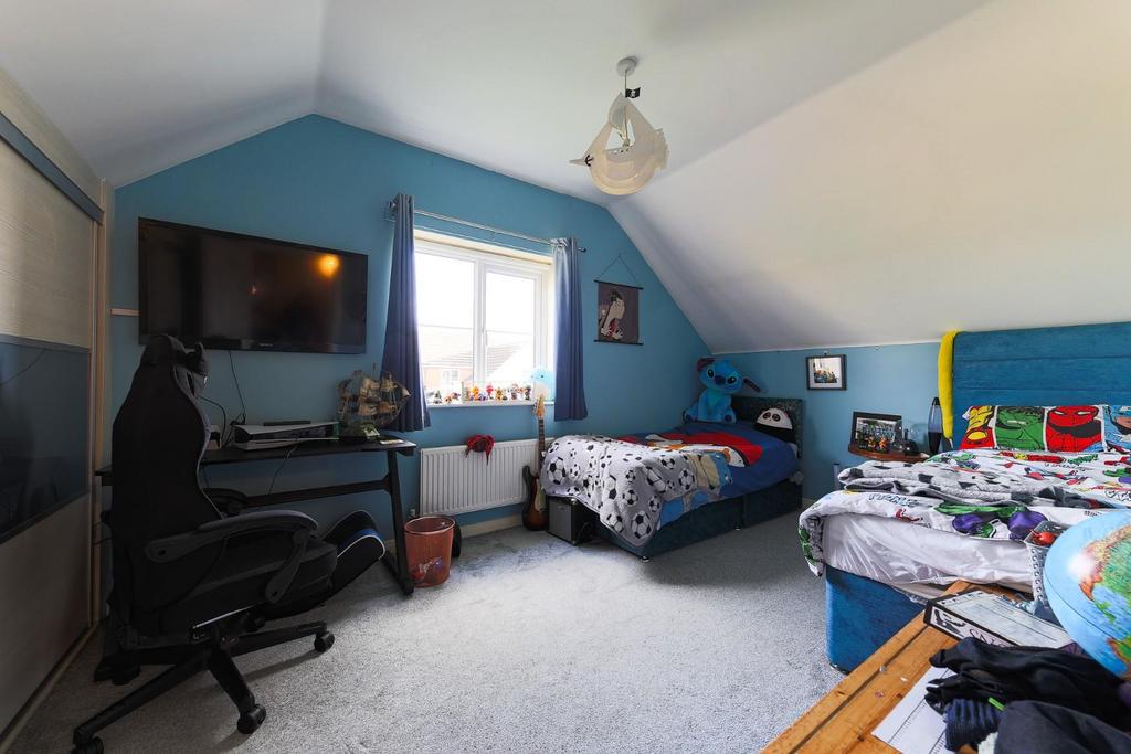Bedroom 2.jpg