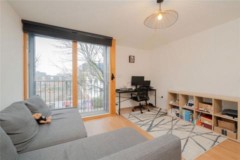1 bedroom flat for sale, Beaufort Court, London SW6