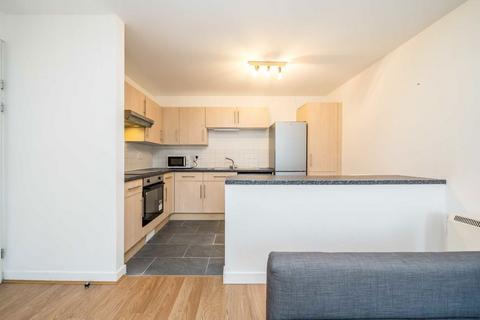 1 bedroom flat for sale, Beaufort Court, London SW6